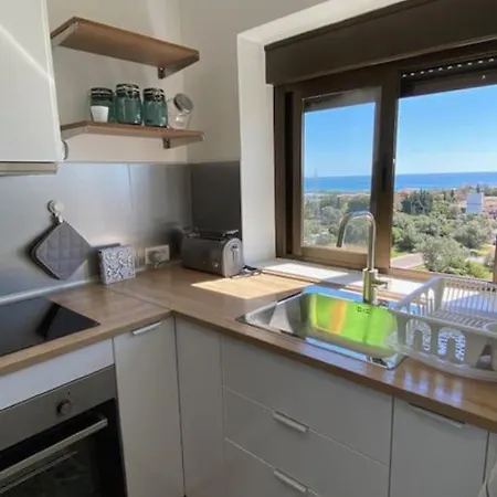 Apartment Studio With Sea Views In