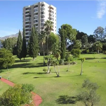Apartment Studio With Sea Views In Marbella